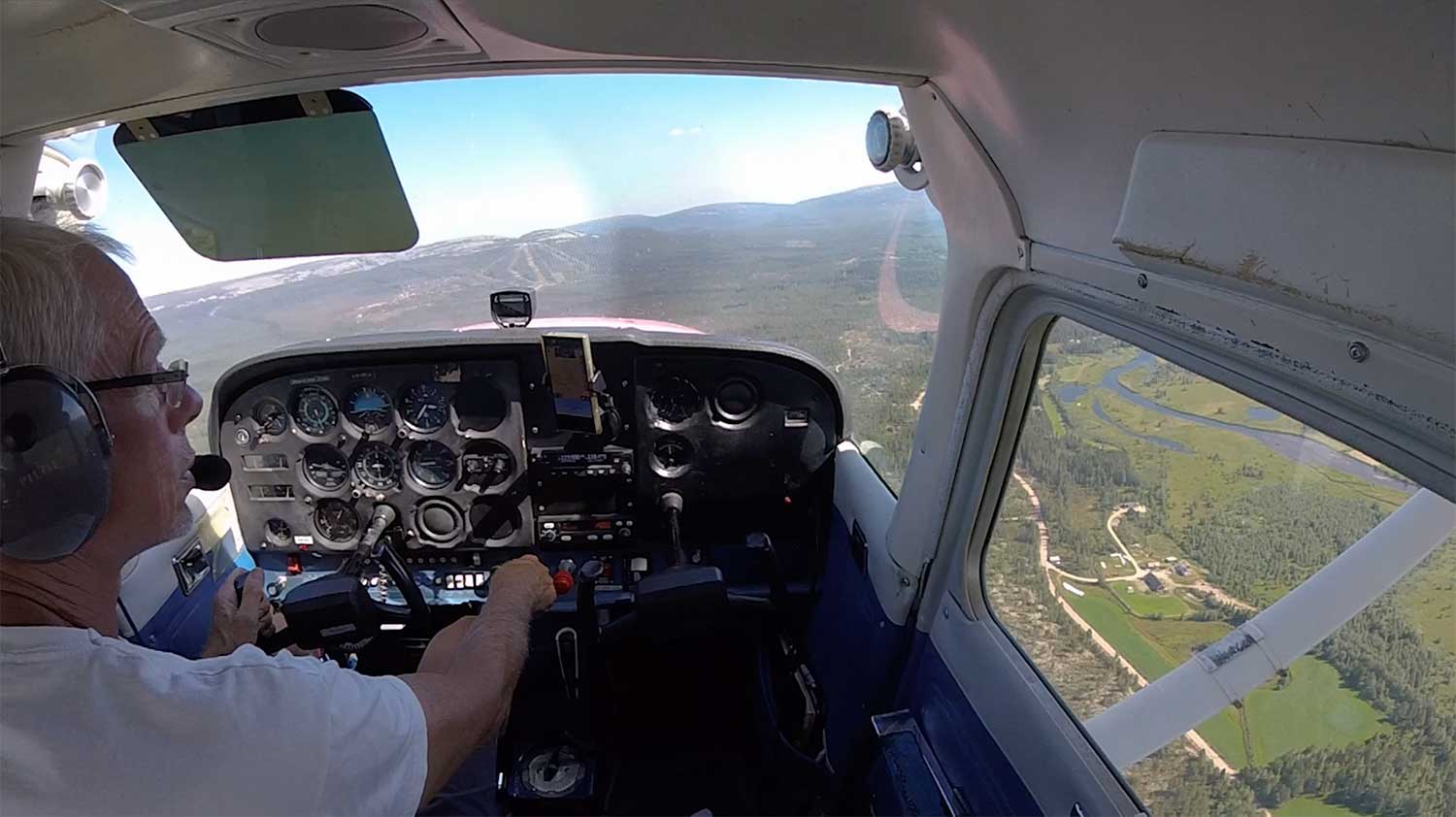 VR sightseeing by plane in Norway. Scene from one of the VR120-movies.